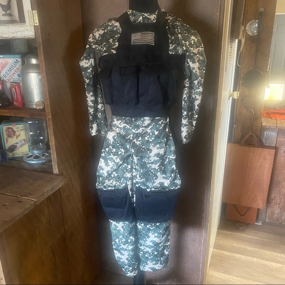 Halloween 2 -Military Ranger Costumes - jumpsuit and tactical vest - Picture 3 of 5